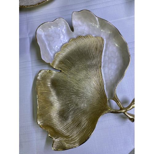 Ginkgo Sedefli Yaprak Dekoratif Metal Kase 38*37*7cm Ginkgo Sedefli Yaprak Dekoratif Metal Kase 38*37*7cm